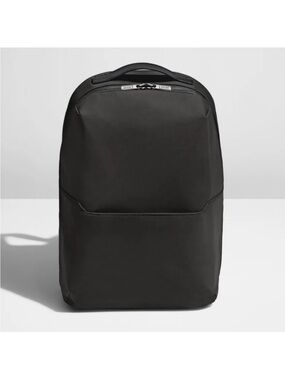 Away The Everywhere Zip Backpack.